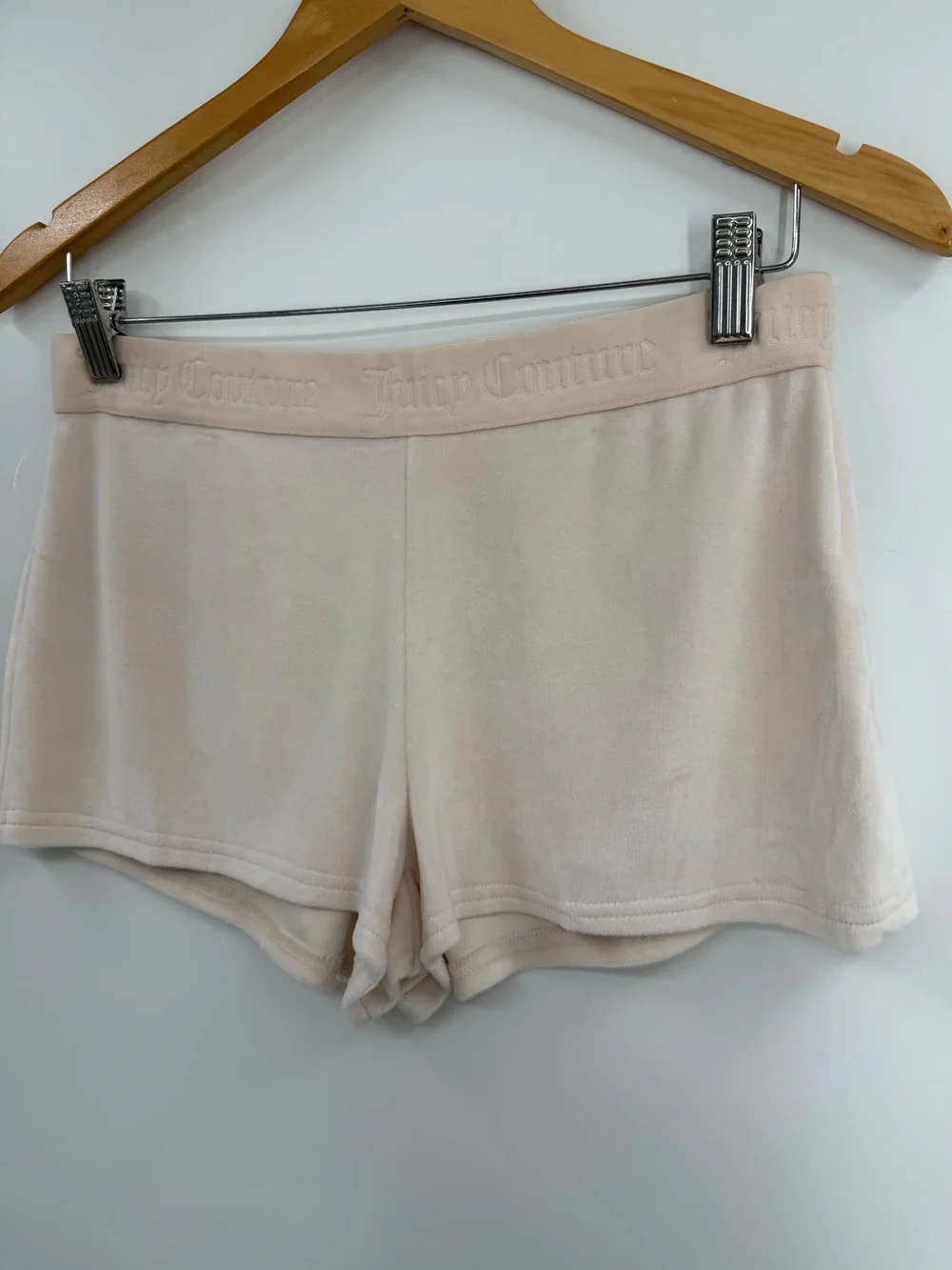 NWT Juicy Couture Velour Rhinestone Logo Shorts | Cream | Small